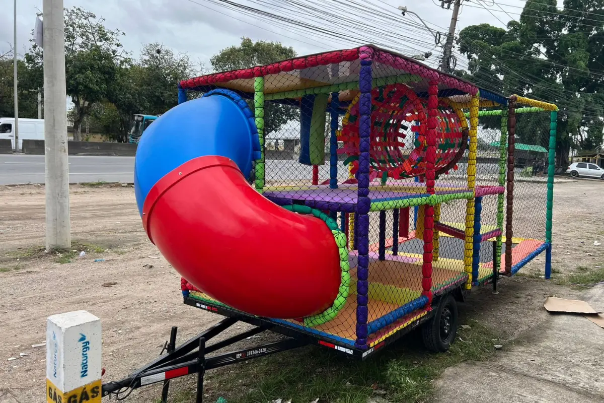 Carretinha Playground